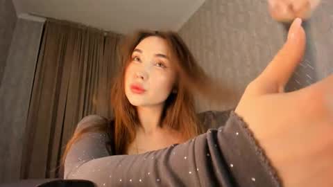 Snapshot of heyheynekoneko chatting on 1, 2, 2026 Maneki-Neko online show from 1, 2, 2026