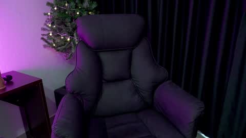 Hi guys You can call me Kitty online show from 11, 12, 2024