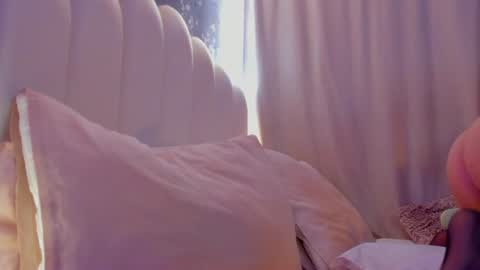 Snapshot of heymartina chatting on 29, 6, 2026 Martina Ricci Show schedule Monday to Friday 8am colombia time I work some weekends online show from 29, 6, 2026