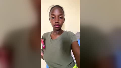 Snapshot of hhaanneeyy chatting on 29, 3, 2026 hhaanneeyy online show from 29, 3, 2026