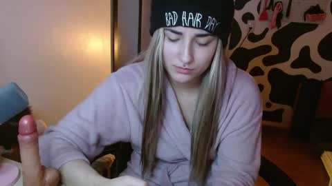 Snapshot of hi_elora chatting on 20, 5, 2026 Elora online show from 20, 5, 2026