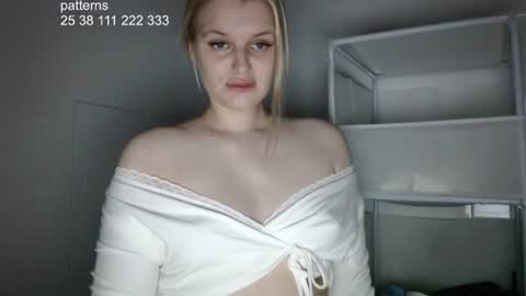 Snapshot of hi_i_am_ana chatting on 5, 7, 2026 Ana online show from 5, 7, 2026