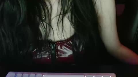 Snapshot of hiddensapphic chatting on 20, 11, 2025 MD online show from 20, 11, 2025