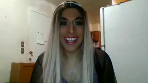 hihheelstranny online show from 2, 3, 2025