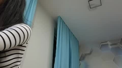 HIHIKA online show from 21, 4, 2026