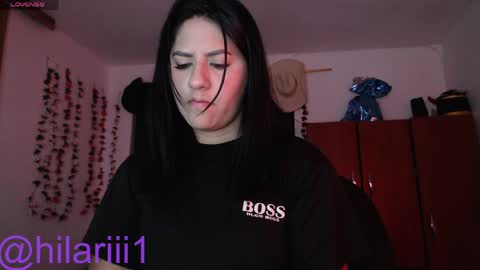 Snapshot of hilari18 chatting on 24, 4, 2026 hilaril18 online show from 24, 4, 2026