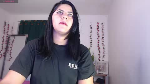 Snapshot of hilari18 chatting on 29, 6, 2026 hilaril18 online show from 29, 6, 2026