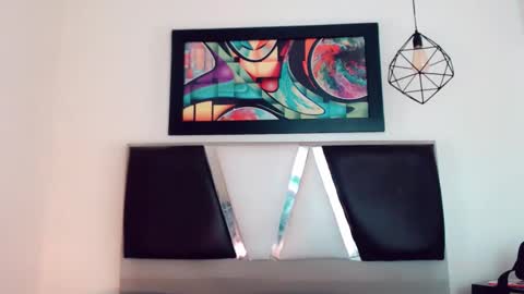 Hilary Avilan online show from 27, 2, 2026