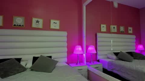 hilary_tailor online show from 18, 11, 2025