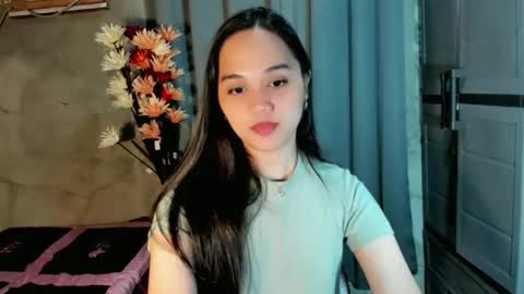 hilarymolly online show from 6, 2, 2026