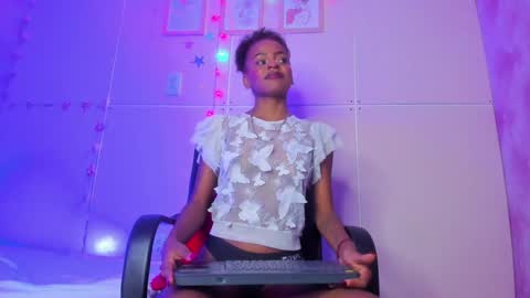  Hillary  online show from 21, 12, 2024