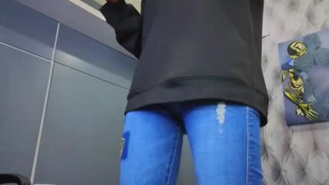  Hillary  online show from 11, 9, 2025