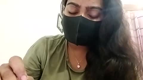 himuhimu22 online show from 15, 12, 2025