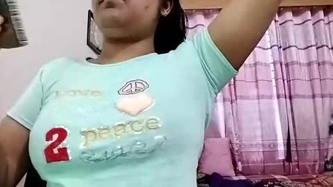 Snapshot of himuhimu22 chatting on 8, 5, 2026 himuhimu22 online show from 8, 5, 2026