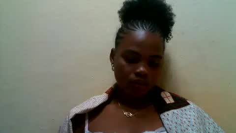 Snapshot of hinah89 chatting on 9, 6, 2026 hinah89 online show from 9, 6, 2026