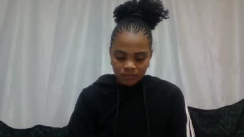 Snapshot of hinah89 chatting on 9, 6, 2026 hinah89 online show from 9, 6, 2026