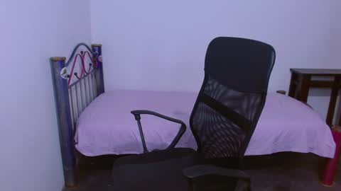      0600AM-1100AM - online show from 3, 10, 2025