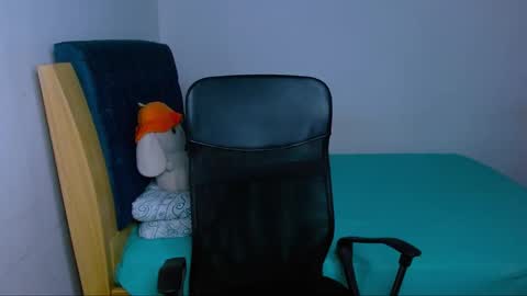      0600AM-1100AM - online show from 3, 3, 2026