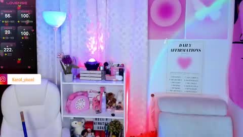  Karol  Independent Model online show from 25, 2, 2025