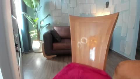 Hinnata online show from 4, 2, 2026