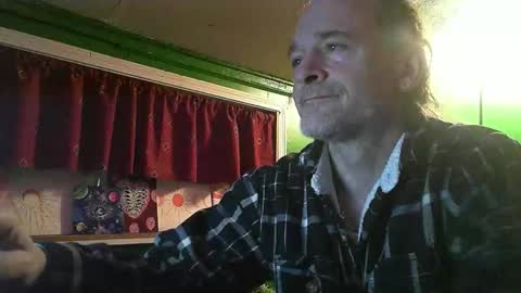 hippiedad333 online show from 4, 2, 2026