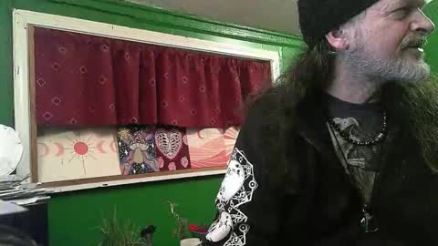 Snapshot of hippiedad333 chatting on 21, 4, 2026 hippiedad333 online show from 21, 4, 2026