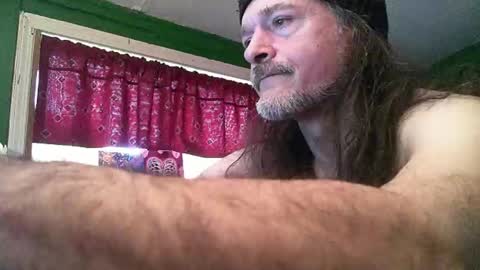 Snapshot of hippiedad333 chatting on 1, 5, 2026 hippiedad333 online show from 1, 5, 2026