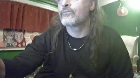 Snapshot of hippiedad333 chatting on 24, 5, 2026 hippiedad333 online show from 24, 5, 2026