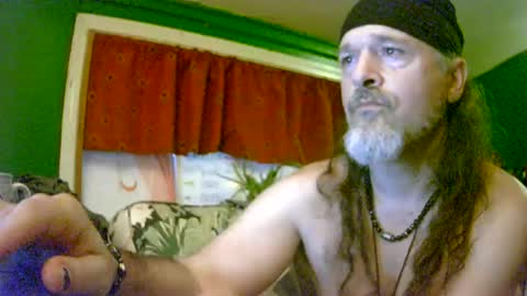 Snapshot of hippiedad333 chatting on 3, 7, 2026 hippiedad333 online show from 3, 7, 2026