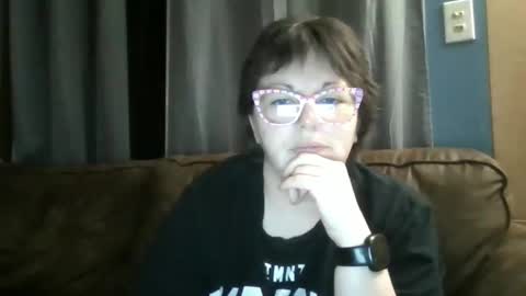 Bella online show from 12, 2, 2025