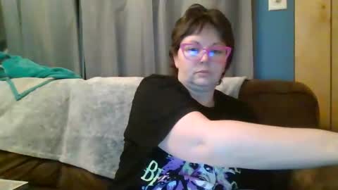 Bella online show from 14, 2, 2025