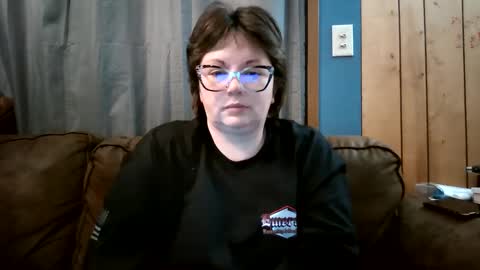 Bella online show from 25, 2, 2025