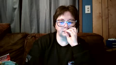 Bella online show from 26, 2, 2025