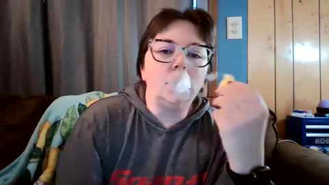 Bella online show from 27, 2, 2025