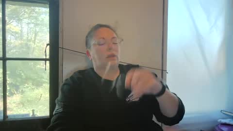 Bella online show from 13, 9, 2025