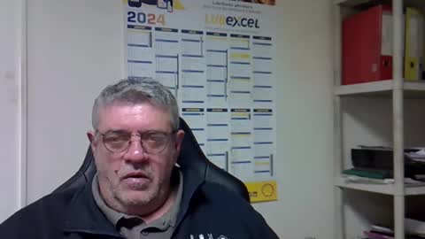 Snapshot of hippopotame17 chatting on 23, 12, 2024 hippo online show from 23, 12, 2024