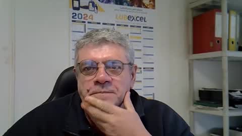 Snapshot of hippopotame17 chatting on 3, 1, 2025 hippo online show from 3, 1, 2025