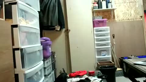 Snapshot of hippostixs chatting on 11, 12, 2024 Krush Vibrations online show from 11, 12, 2024