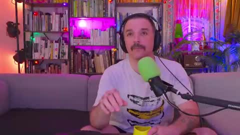 Snapshot of hipstertrashdumpsterfire chatting on 23, 6, 2026 HipsterTrash Clark one half of Task Manager online show from 23, 6, 2026