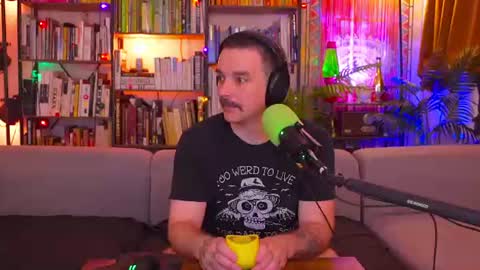 Snapshot of hipstertrashdumpsterfire chatting on 24, 6, 2026 HipsterTrash Clark one half of Task Manager online show from 24, 6, 2026