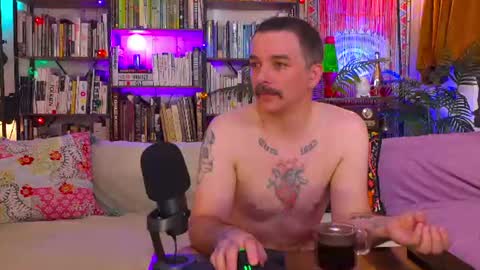 Snapshot of hipstertrashdumpsterfire chatting on 4, 7, 2026 HipsterTrash Clark one half of Task Manager online show from 4, 7, 2026