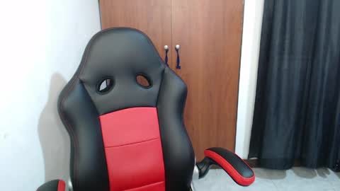 Hisokax online show from 12, 4, 2026