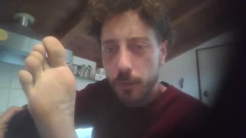 hitmenoww online show from 12, 4, 2026