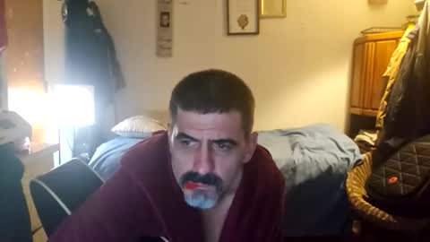 hoglegg99384194 online show from 17, 12, 2025