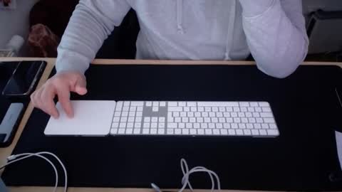 hohegger online show from 6, 10, 2025