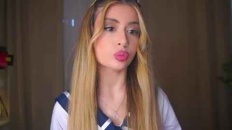 Moni Monica online show from 13, 4, 2026