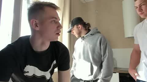 Extaz  Athrey  Howard online show from 19, 4, 2026