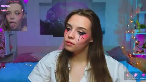 Lux online show from 6, 3, 2025