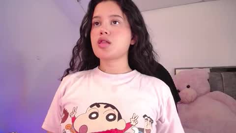 holly_16 online show from 20, 10, 2025