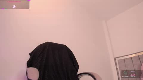 Snapshot of holly_16 chatting on 25, 5, 2026 holly_16 online show from 25, 5, 2026